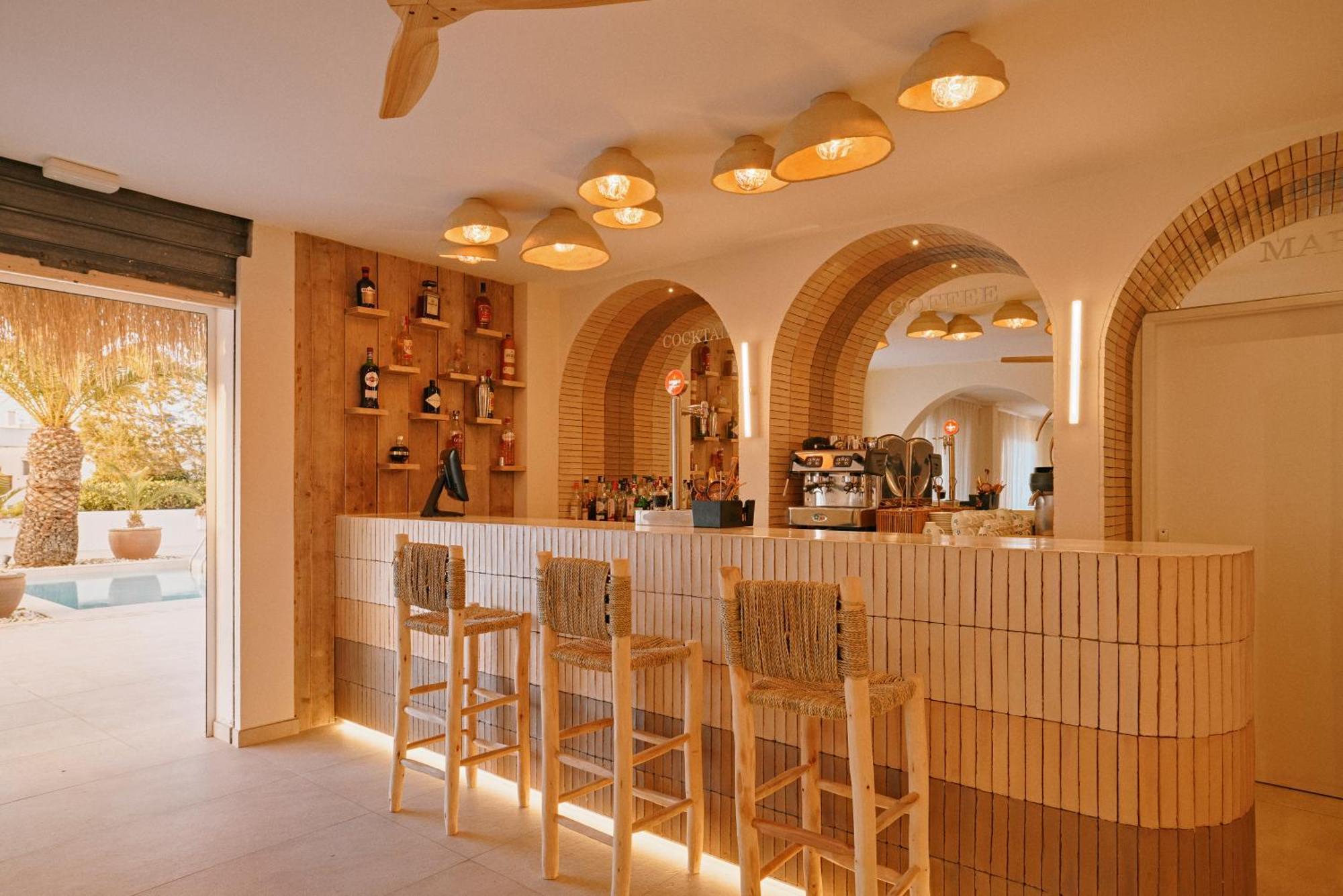 Sunset Oasis Ibiza Adults Only - New Rooms 2025 San Antonio  Bagian luar foto