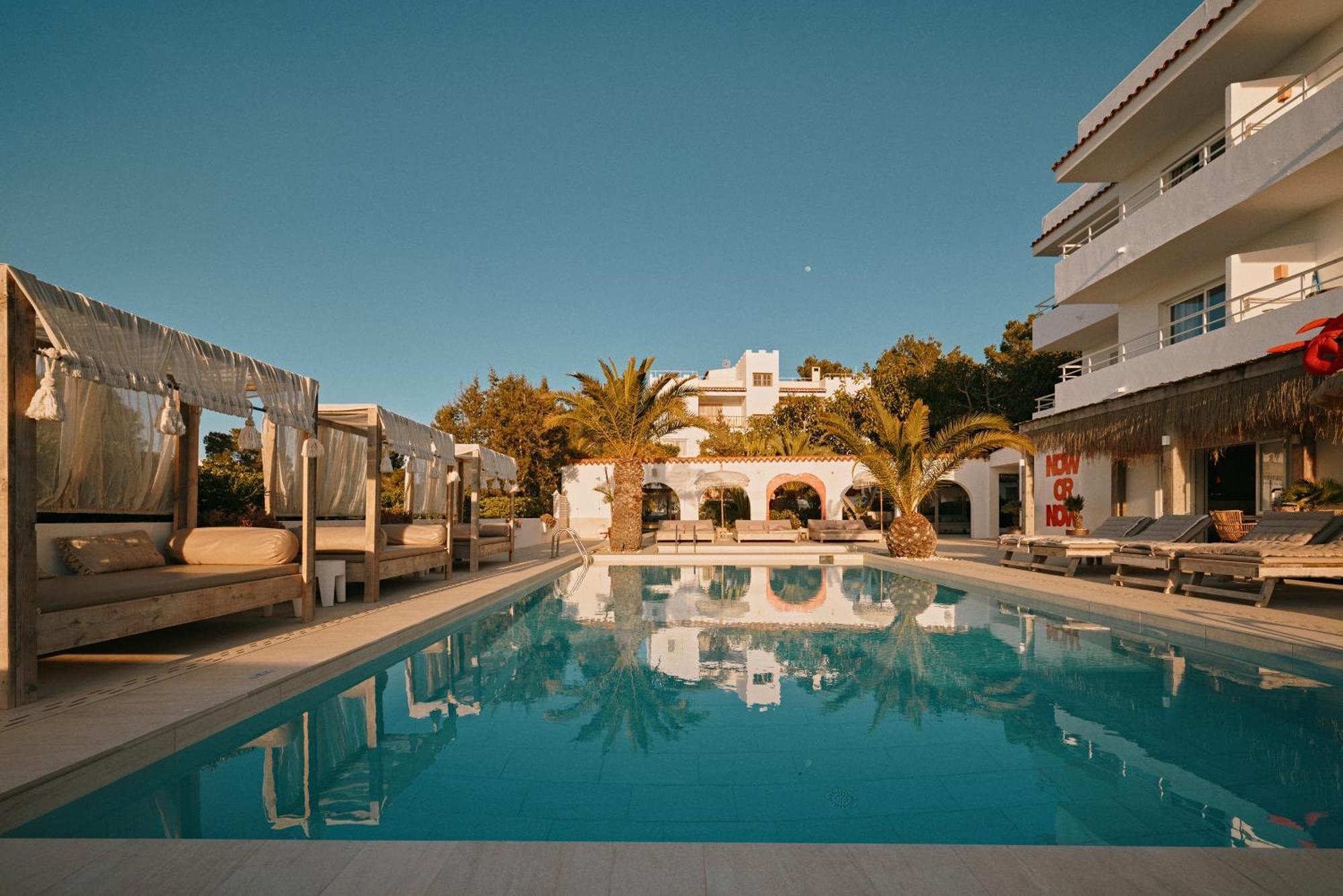Sunset Oasis Ibiza Adults Only - New Rooms 2025 San Antonio  Bagian luar foto